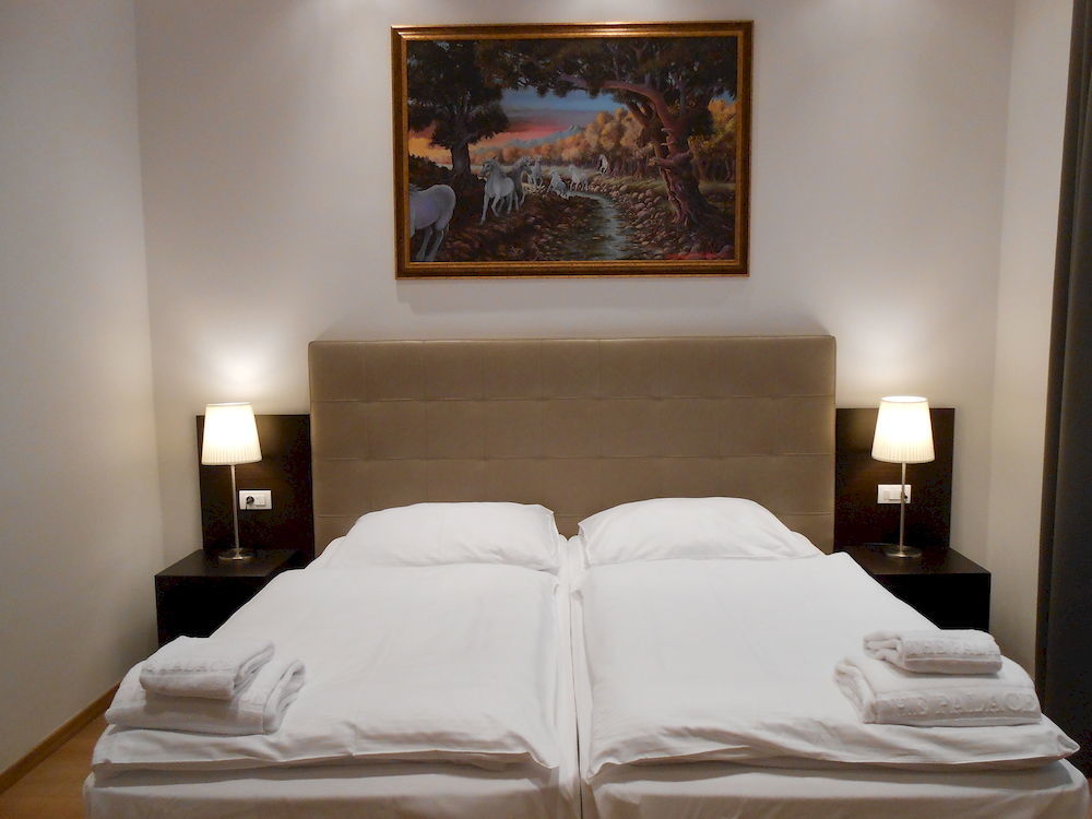 The Palace Suites And Apartments Prága Kültér fotó