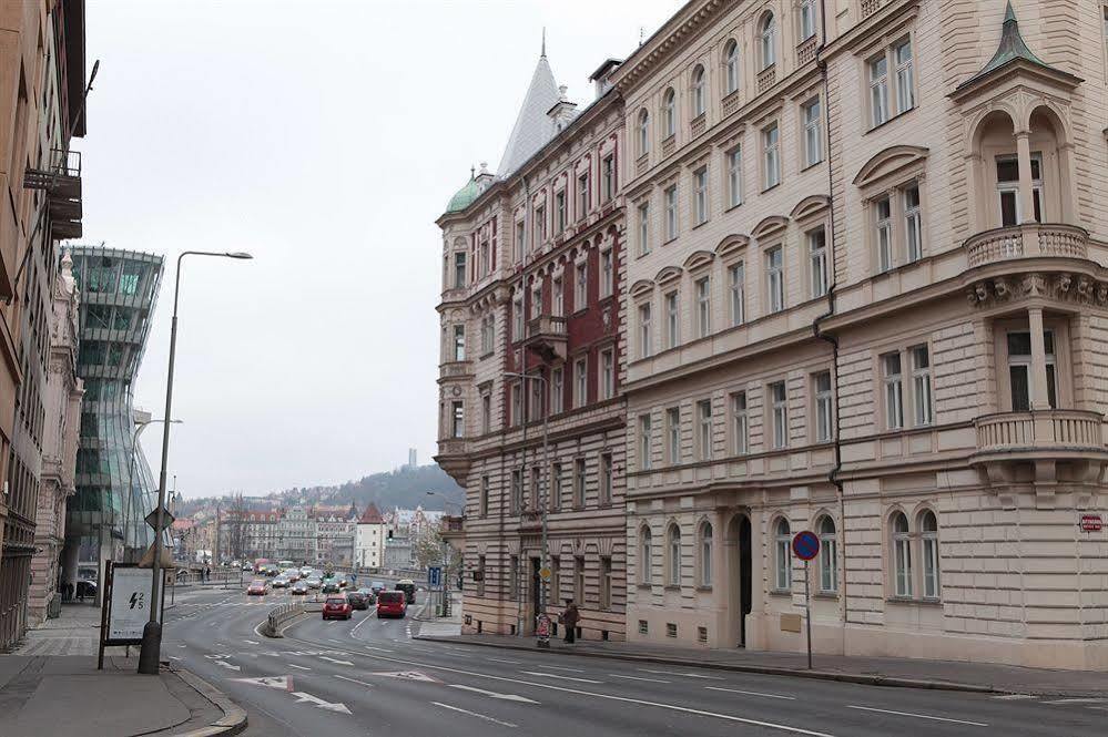The Palace Suites And Apartments Prága Kültér fotó